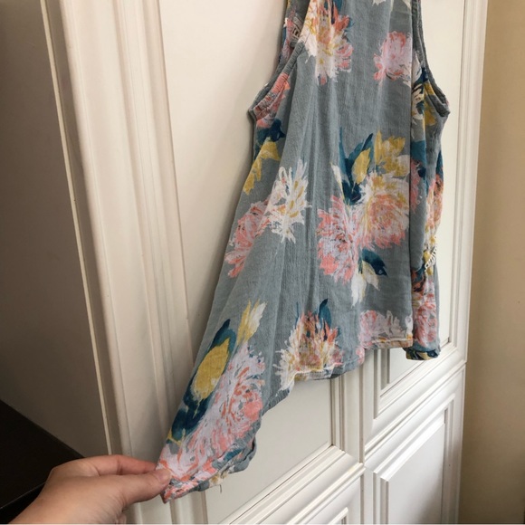 O’Neill women’s flowy crepe tank top - Picture 3 of 6